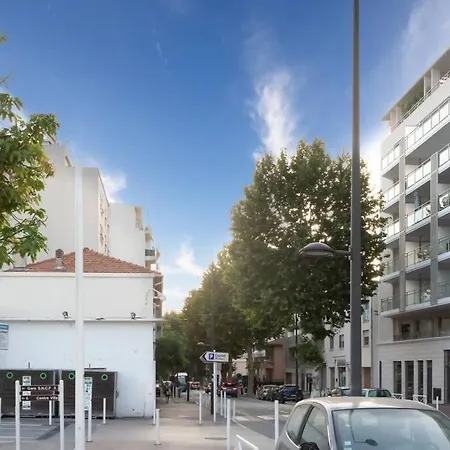 A12 - 1 Bdr Centre Train Station 5 Min Sea - Ac, Parking & Terrace Apartamento Antibes