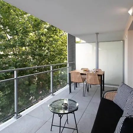 A12 - 1 Bdr Centre Train Station 5 Min Sea - Ac, Parking & Terrace 公寓