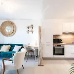 Lejlighed A12 -staywiz Us - 1 Bdr Centre Train Station 5 Min Sea - Ac, Parking & Terrace