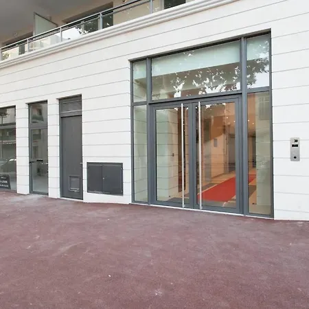 Lejlighed A12 -staywiz Us - 1 Bdr Centre Train Station 5 Min Sea - Ac, Parking & Terrace *